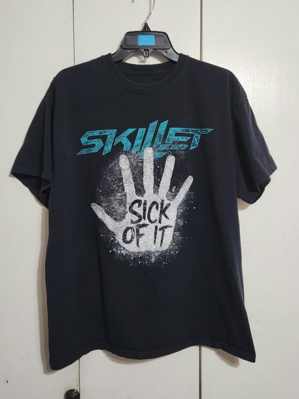 Skillet Band T-Shirt Size XL Black Graphic Hand Print Sick Of It Christian Rock